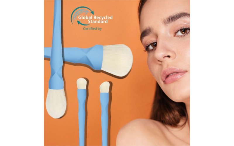 Ensemble de pinceaux de maquillage à manche en X