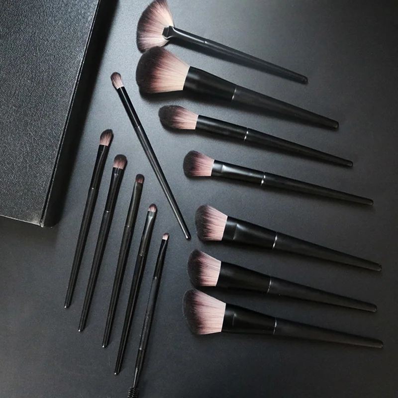 St Future 13-Piece Custom Makeup Brush Set