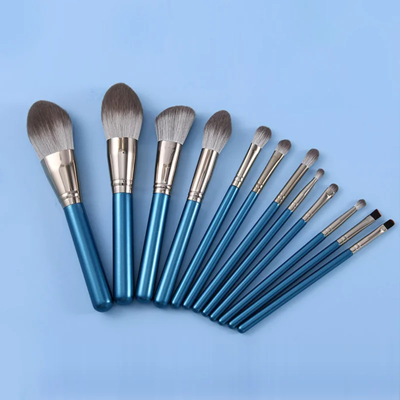 St Future Collection de pinceaux de maquillage bleu irisé