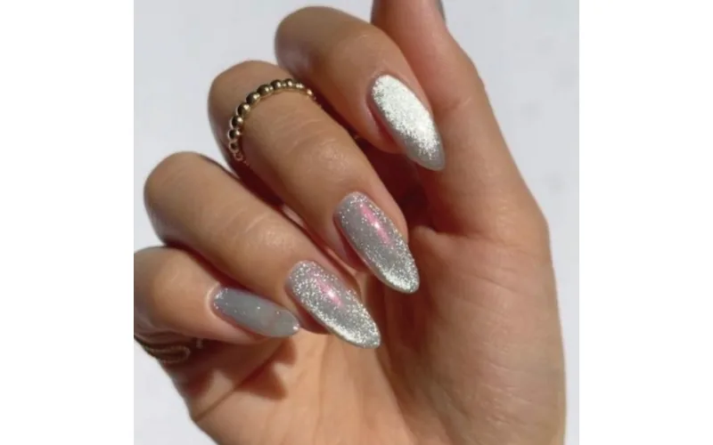 St Future Cat-Eye Press-On Nails
