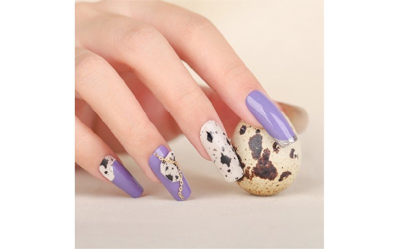 St Future Esmalte en gel con manchas de huevo de codorniz