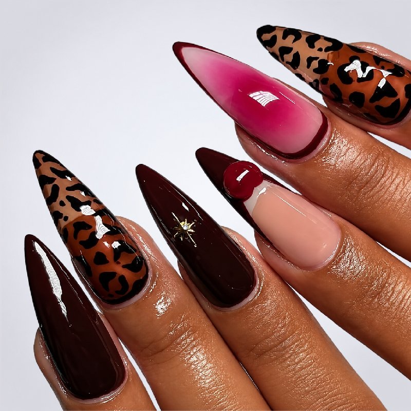 St Future Wild Tortoise-Shell Press-On Nails