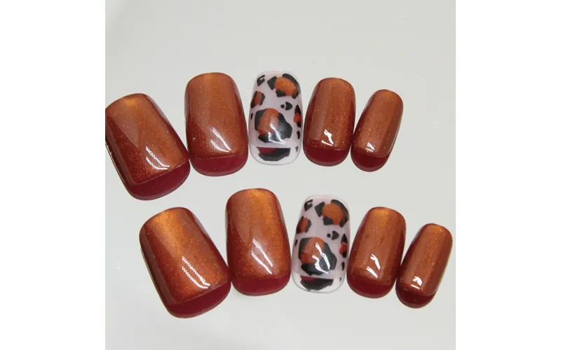 St Future Iridescent Pearl Cat-Eye Press-On Nails