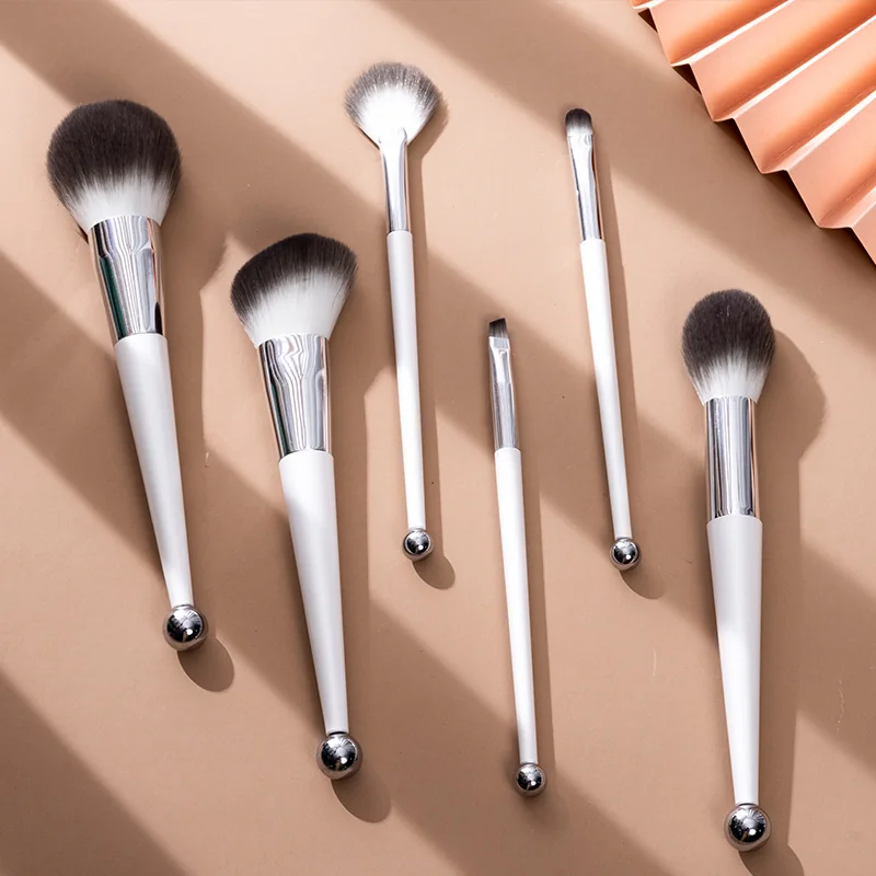 St Future Makeup Brush & Facial Massager Set