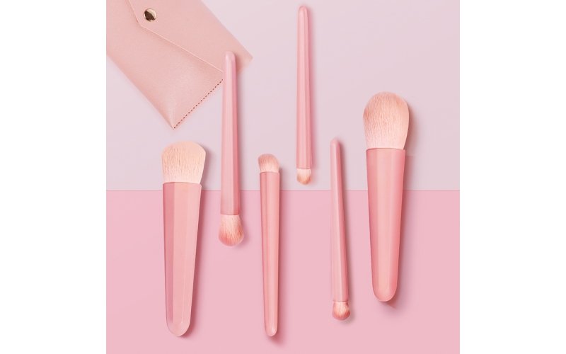 Flat-Handle Makeup Brush & Bag Set