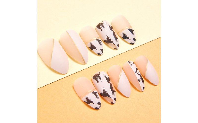 Animal-Print Short Coffin Press-On Nails