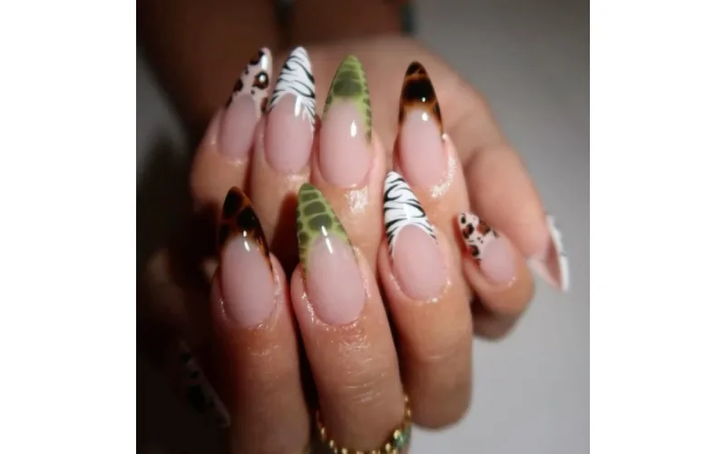 St Future French Press-On Nails