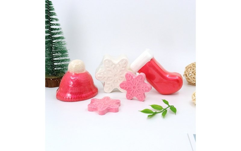 Christmas-Shaped Bath Salts