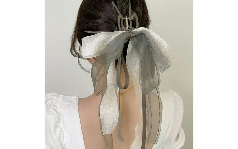 St Future Collection française Sheer-Mesh Bow Hair Clip