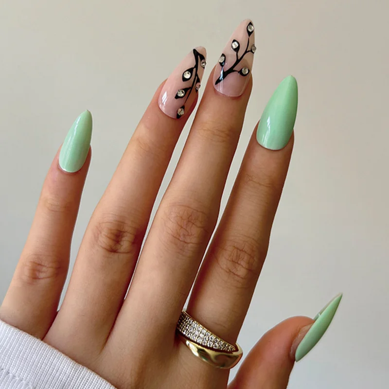 St Future Press-On Nail Set
