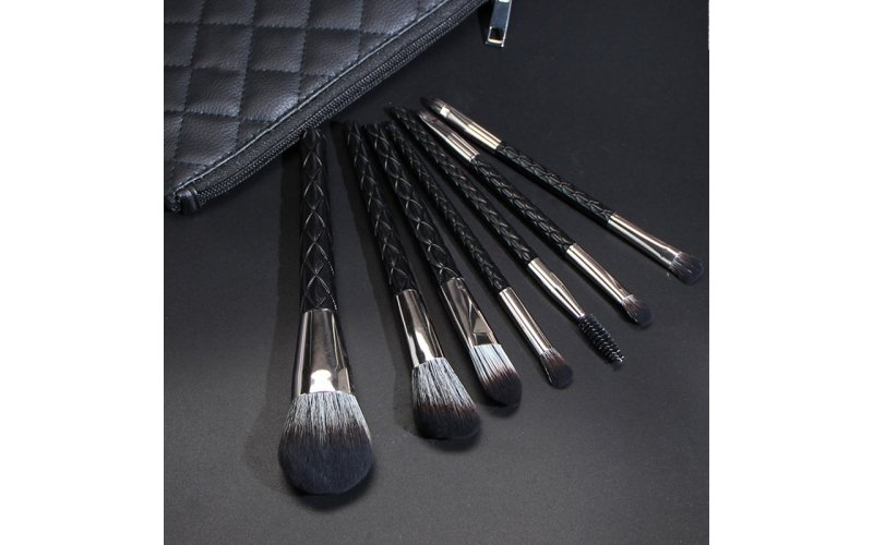 Special-Handle Custom Makeup Brush Set