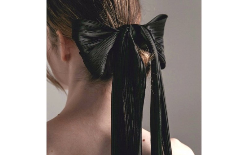 Black Pleated Satin Long-Ribbon Bow Scrunchie