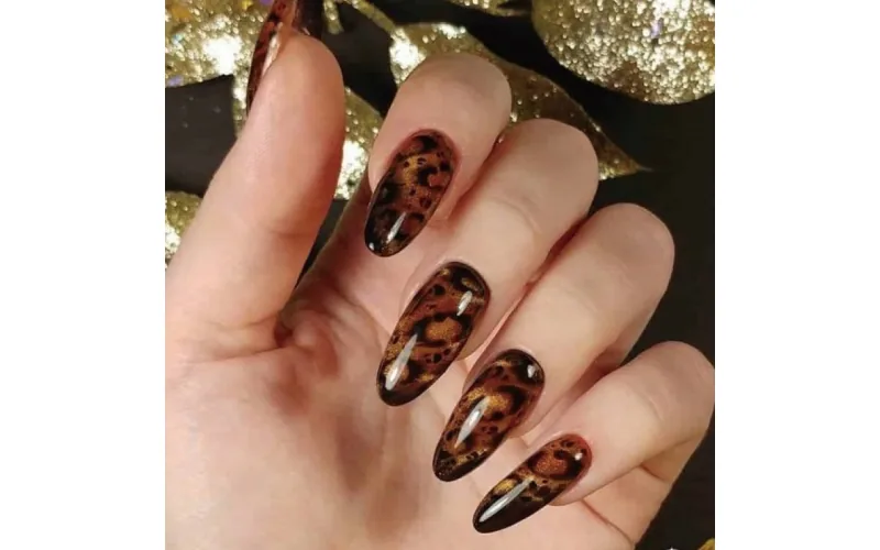 St Future Iridescent Pearl Cat-Eye Press-On Nails