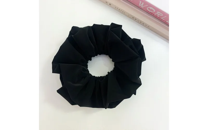 St Future Triple capa Faux-Leather Floral Scrunchie