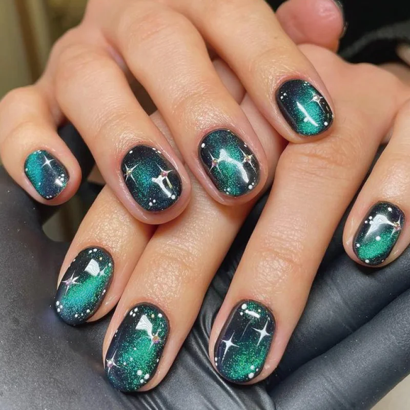 St Future Jewel-Tone Cat-Eye Press-On Nails
