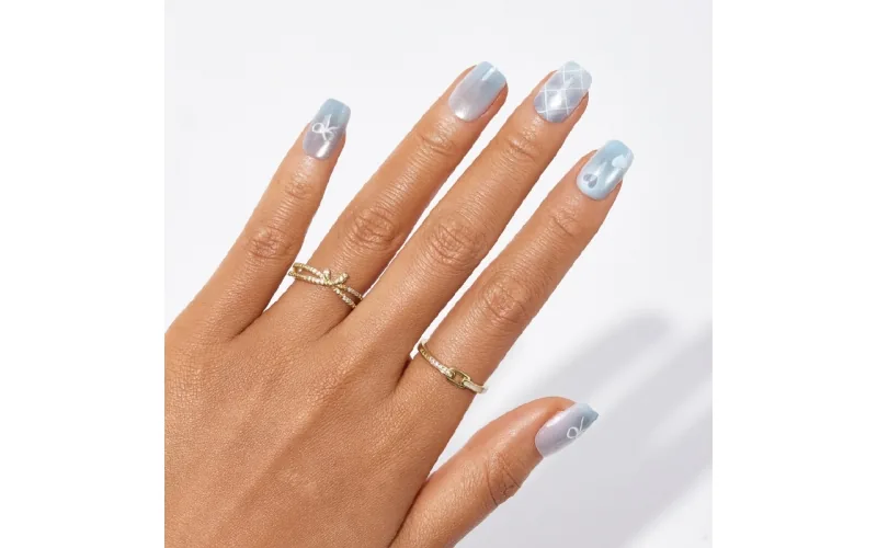 St Future Press-On Nail Set