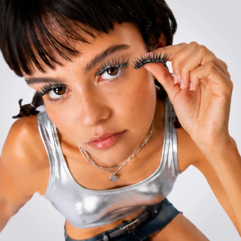 St Future Ultra-Light Silver Shimmer Strip Lashes