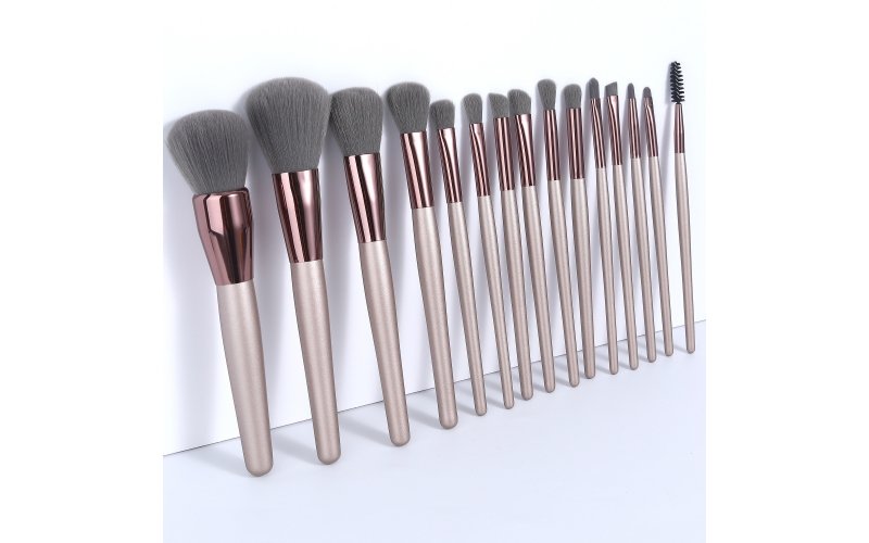 15-Piece Custom Makeup Brush Set