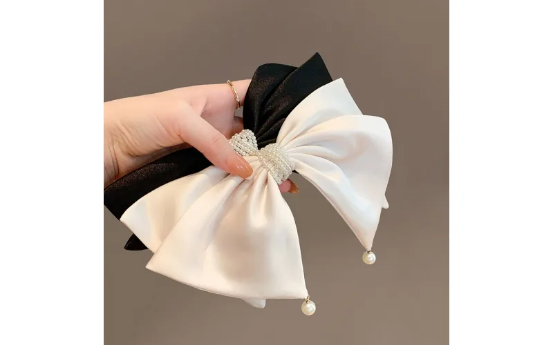 St Future Collection Clip de printemps Satin & Pearl Bow