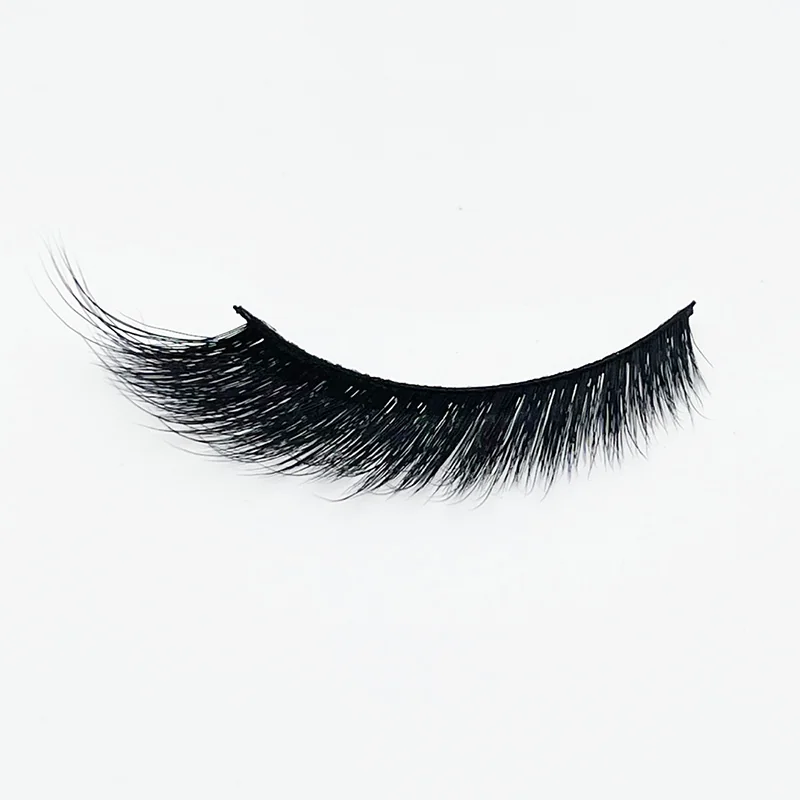 St Future Cat-Eye Strip Lashes