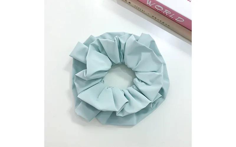 St Future Triple capa Faux-Leather Floral Scrunchie