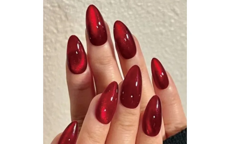 St Future Cat-Eye Press-On Nails