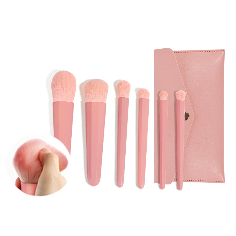 St Future Ensemble pinceau et trousse de maquillage à manche plat