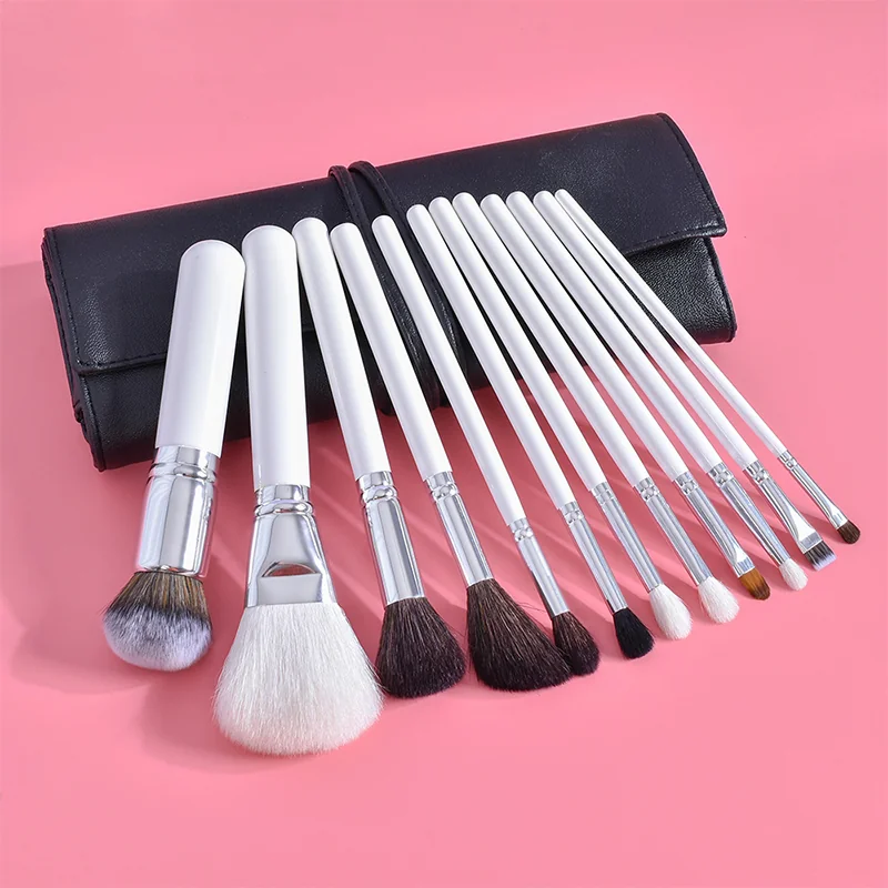 St Future Ensemble de pinceaux de maquillage blanc classique