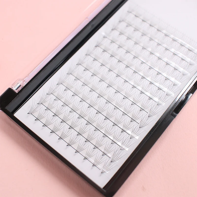 St Future Knot-Free Short Brown Individual Lashes