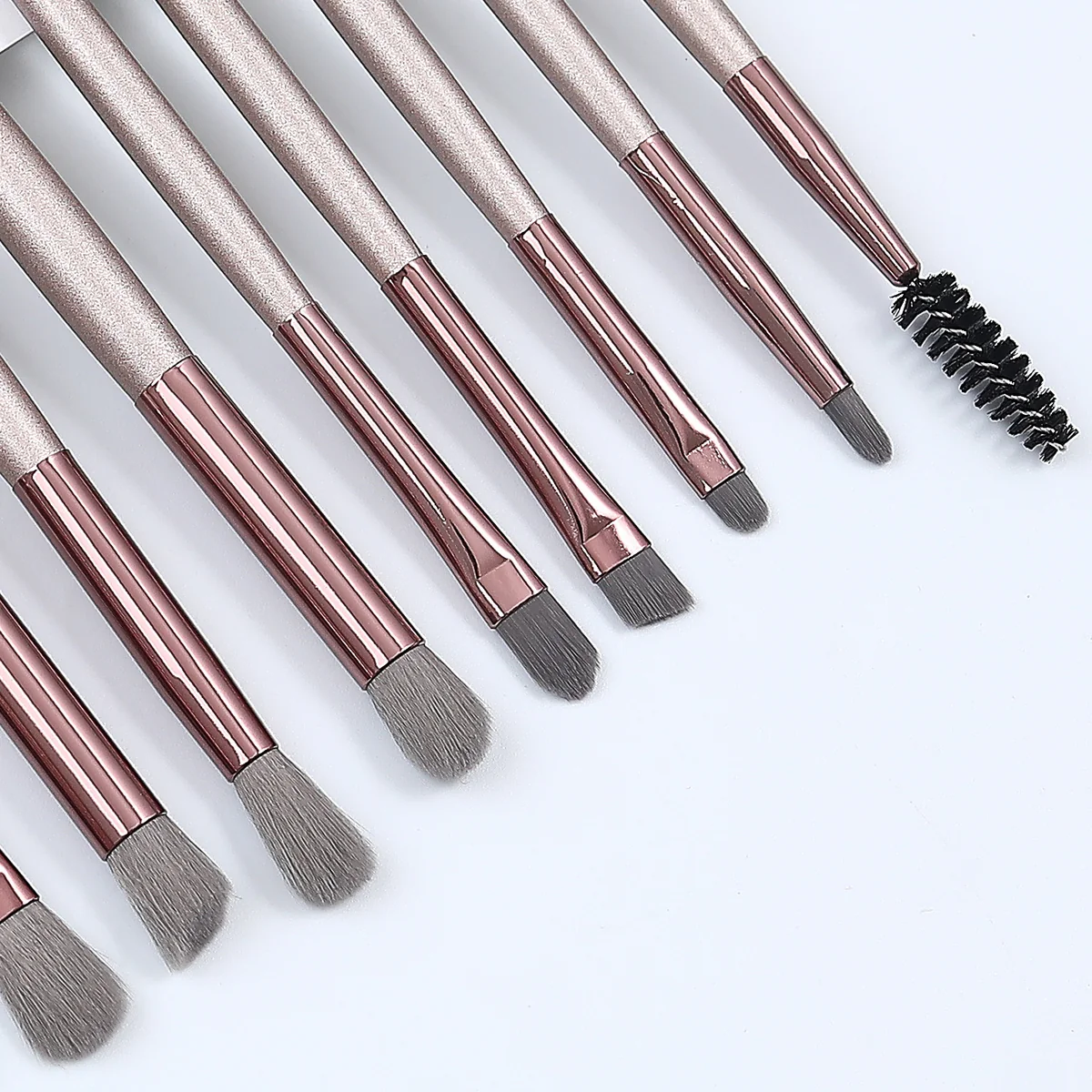 St Future 15-Piece Custom Makeup Brush Set