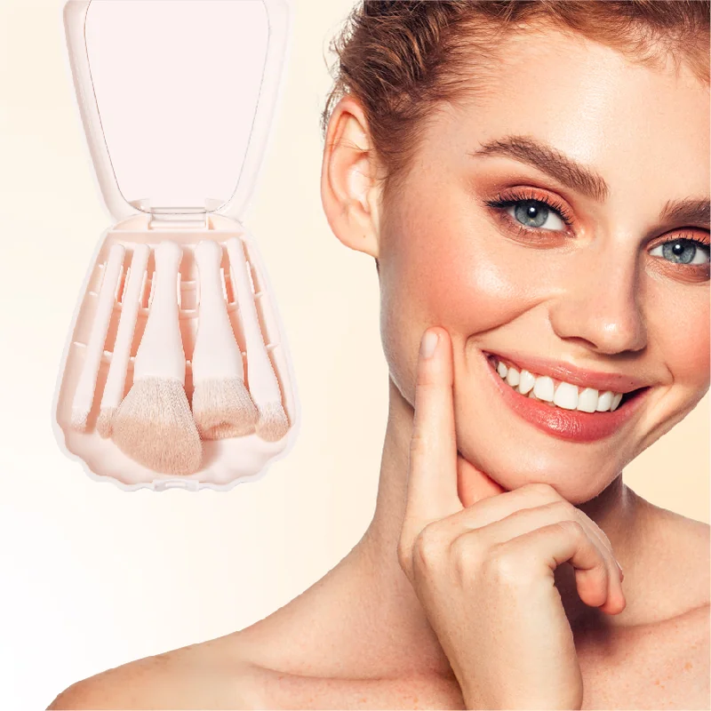 St Future Mini Travel Brush Set with Shell Mirror Case