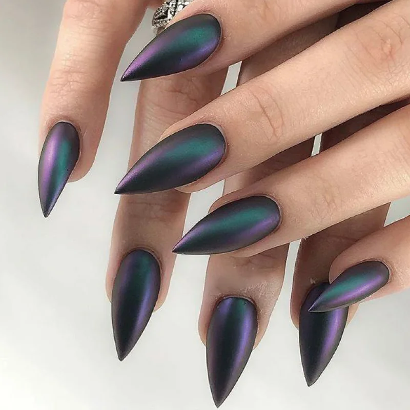 St Future Cat-Eye Press-On Nails