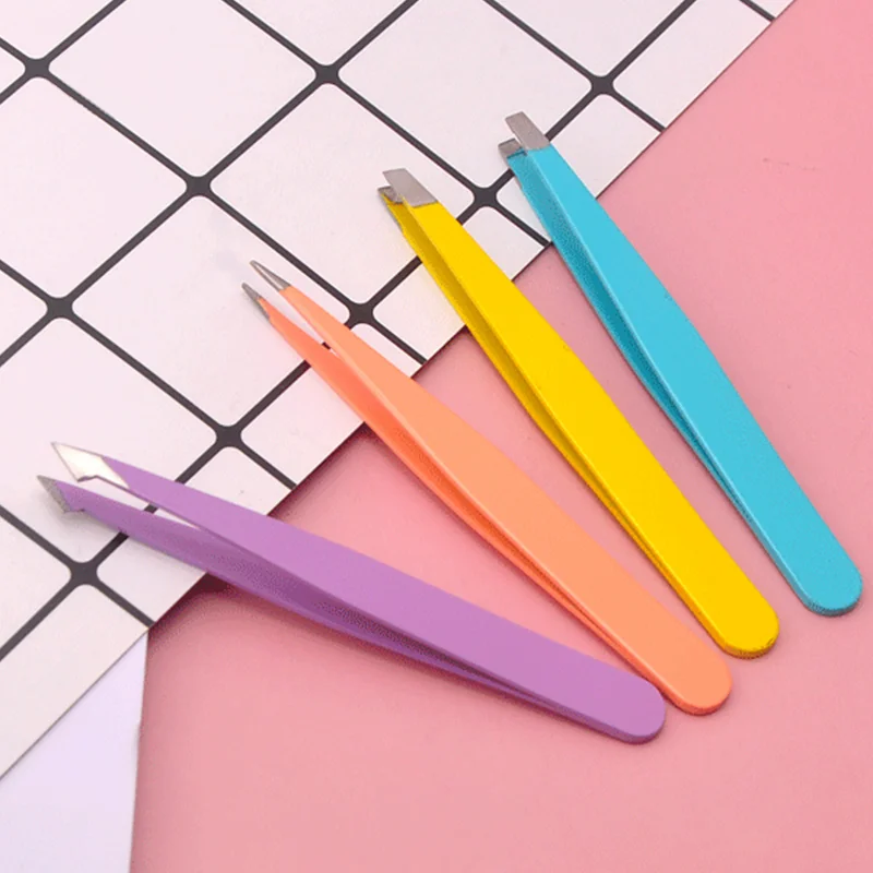 St Future Multi-Piece Tweezer Set