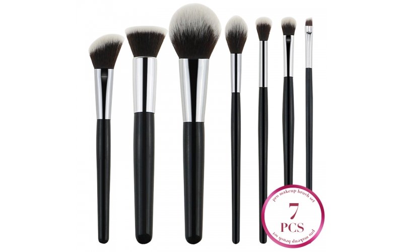 St Future 7-Piece Beginner Makeup Brush Set