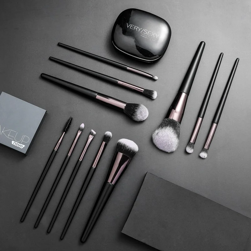 St Future Classic Black Custom Makeup Brush Set