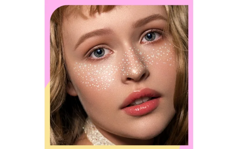 St Future Freckle-Effect Makeup Applicator Collection