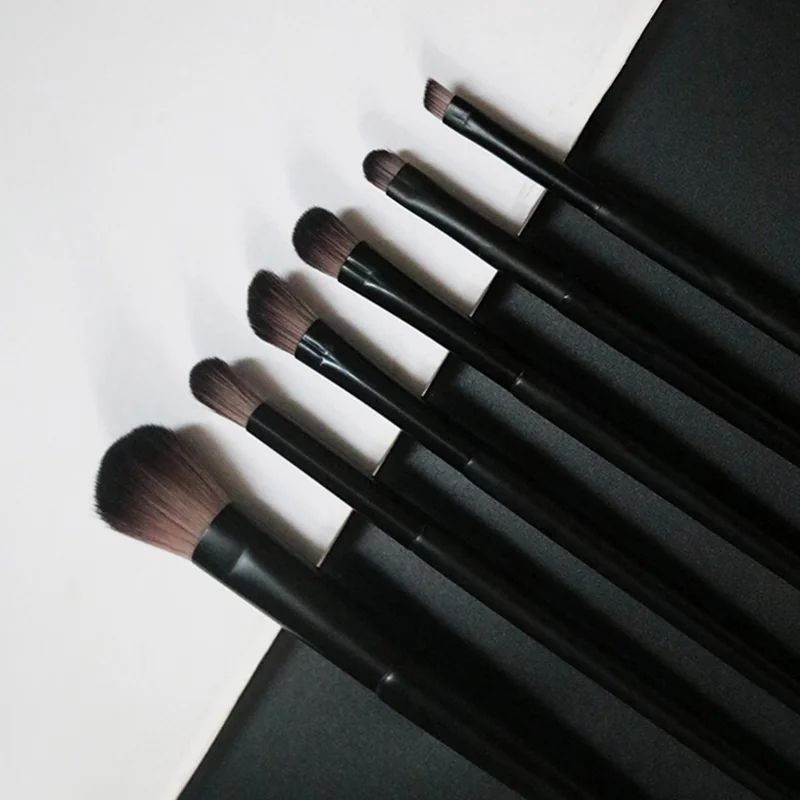 St Future 13-Piece Custom Makeup Brush Set
