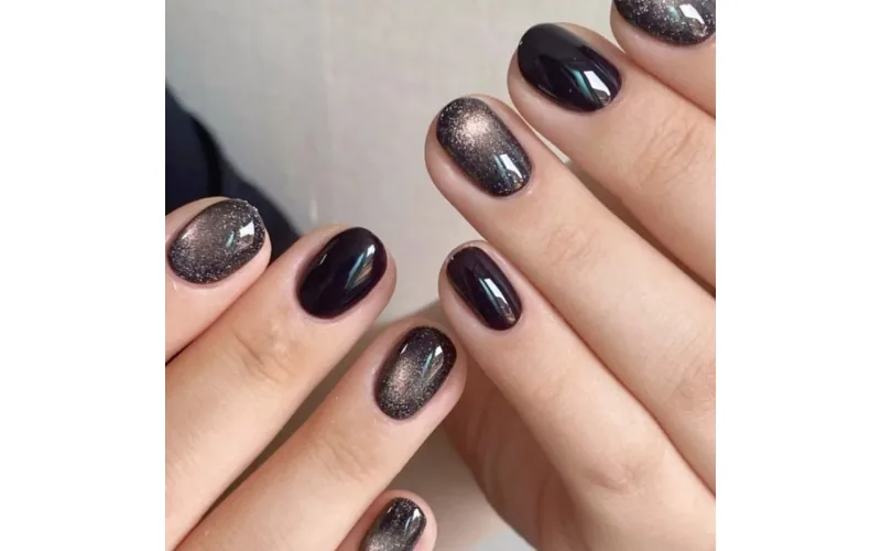 St Future Cat-Eye Press-On Nails