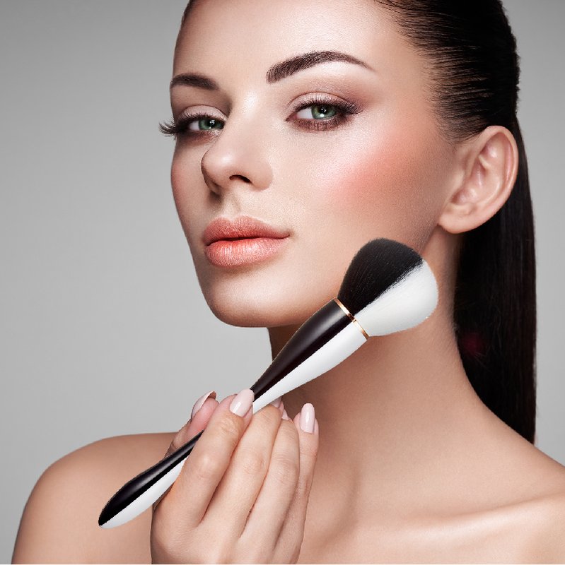 St Future Two-Tone Powder Makeup Brush