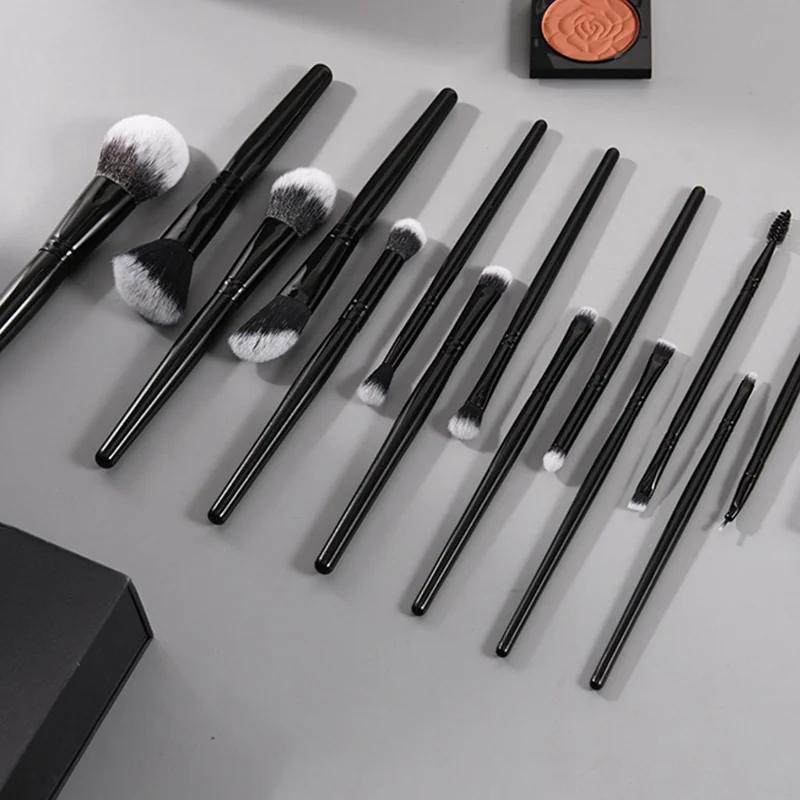 St Future 14-Piece Classic Black Makeup Brush Set