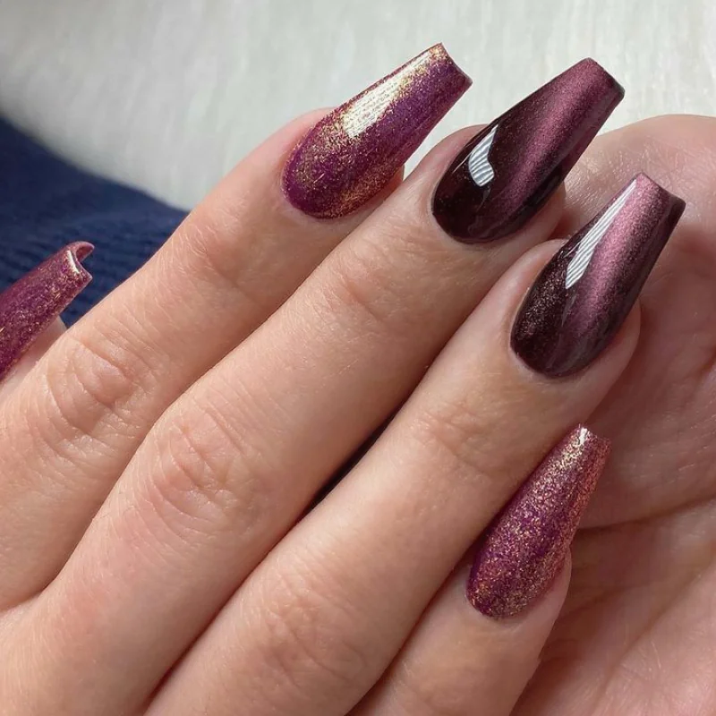 St Future Cat-Eye Press-On Nails