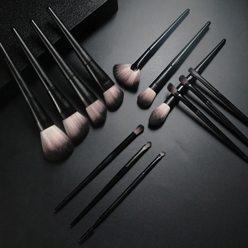 St Future 13-Piece Custom Makeup Brush Set