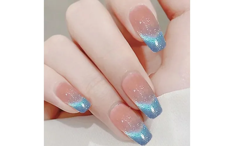 St Future Black & Silver Cat-Eye Press-On Nails
