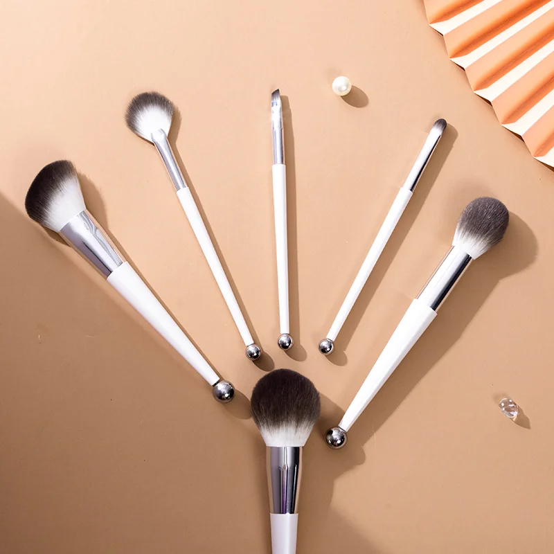 St Future Makeup Brush & Facial Massager Set