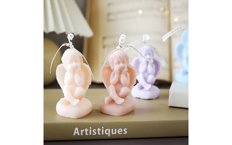 Angel shape candle