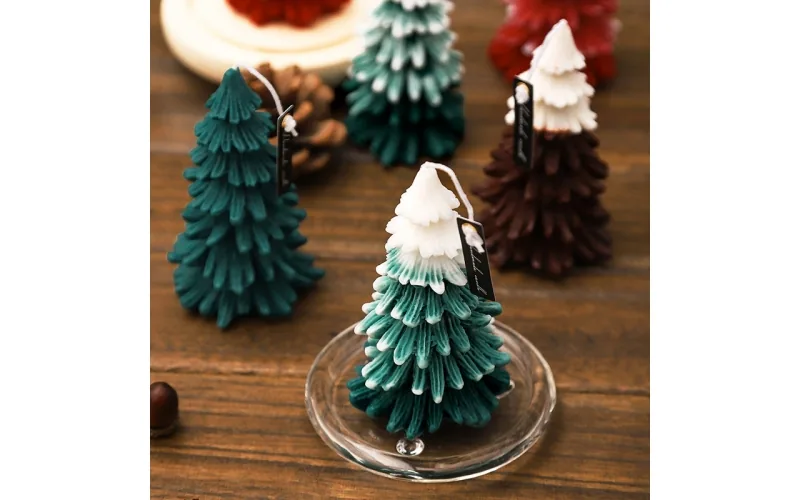 Christmas tree shape candle