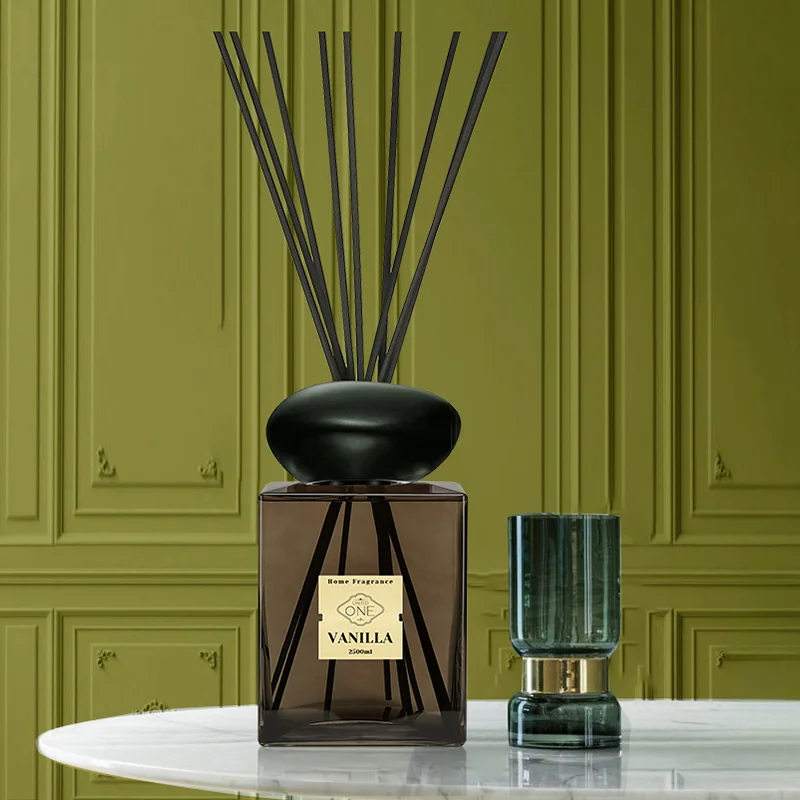 Oversized reed diffuser