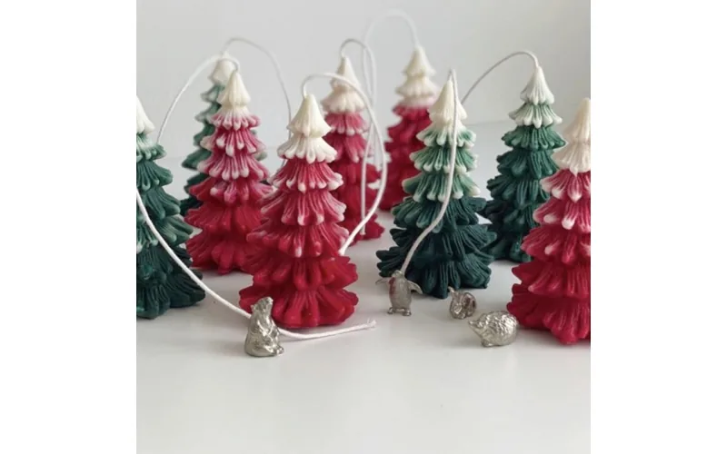 Christmas tree shape candle