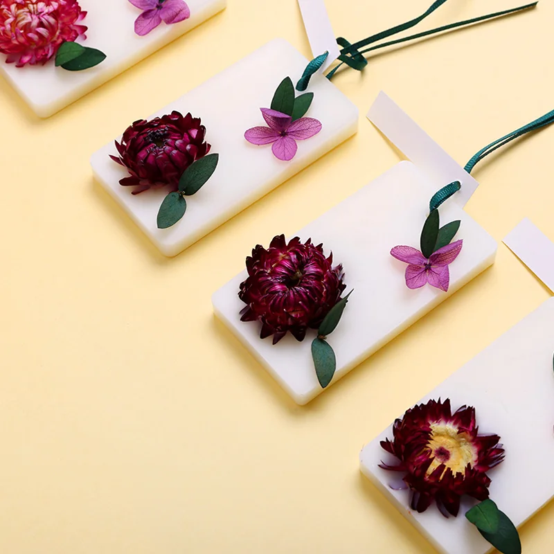 Dried flower aromatherapy wax tablet