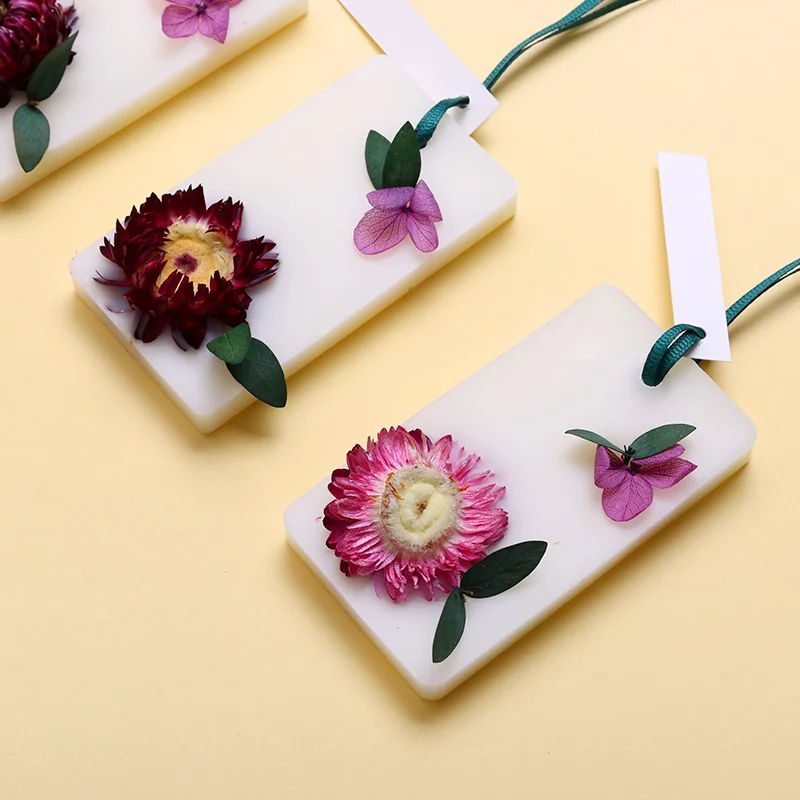 Dried flower aromatherapy wax tablet